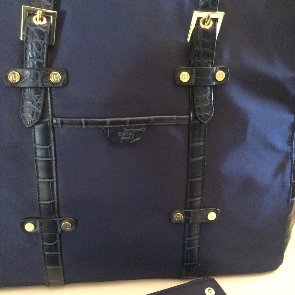 Tutilo New York Navy Blue Briefcase Tote Laptop Bag With IPad Seperate Bag Nice